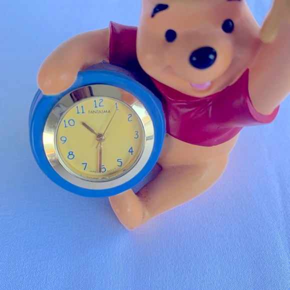 Vintage Winnie the Pooh miniature clock - Picture 3 of 7